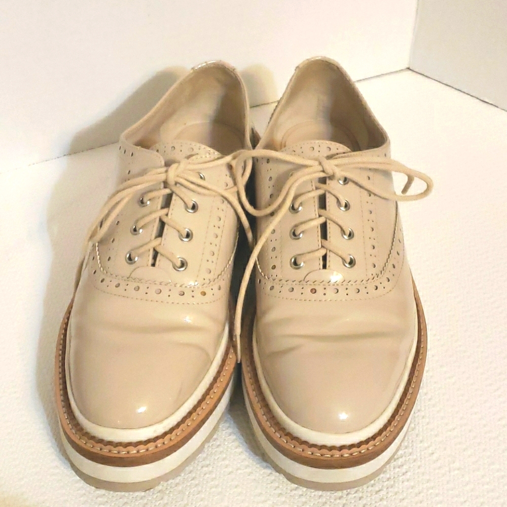 Zara oxford platinum shoes size 9